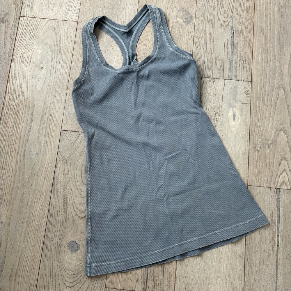 TANK TOP BY LULULEMON